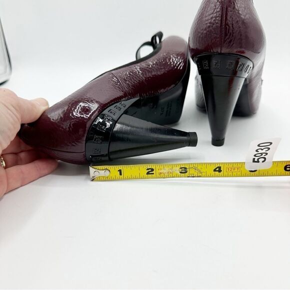 Fendi Burgundy Textured Patent Peep Toe Pumps w/Bow Grosgrain Bow Sculptured 7M - Picture 14 of 16